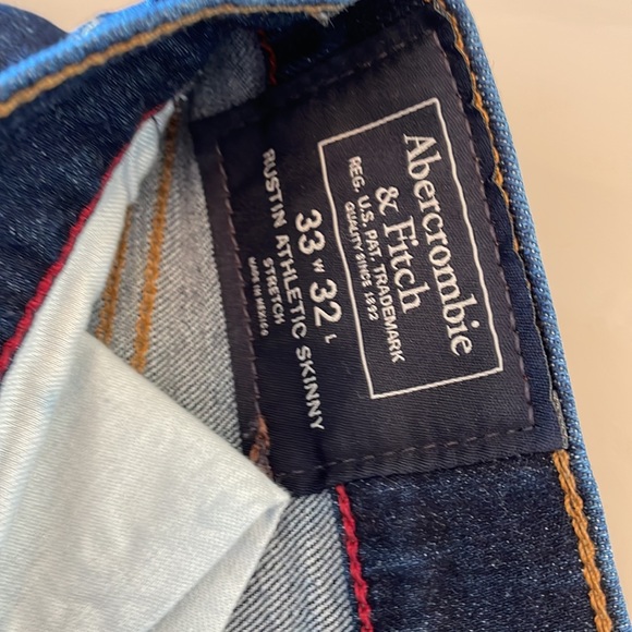Abercrombie and fitch distressed jeans. Darker blue size 33-32 - Picture 3 of 5